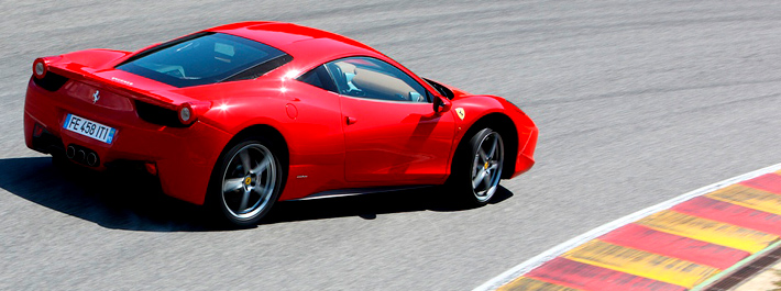 Ferrari 458 Italia - oficiální video